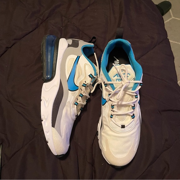 Nike Air Max 270 React - Picture 4 of 6